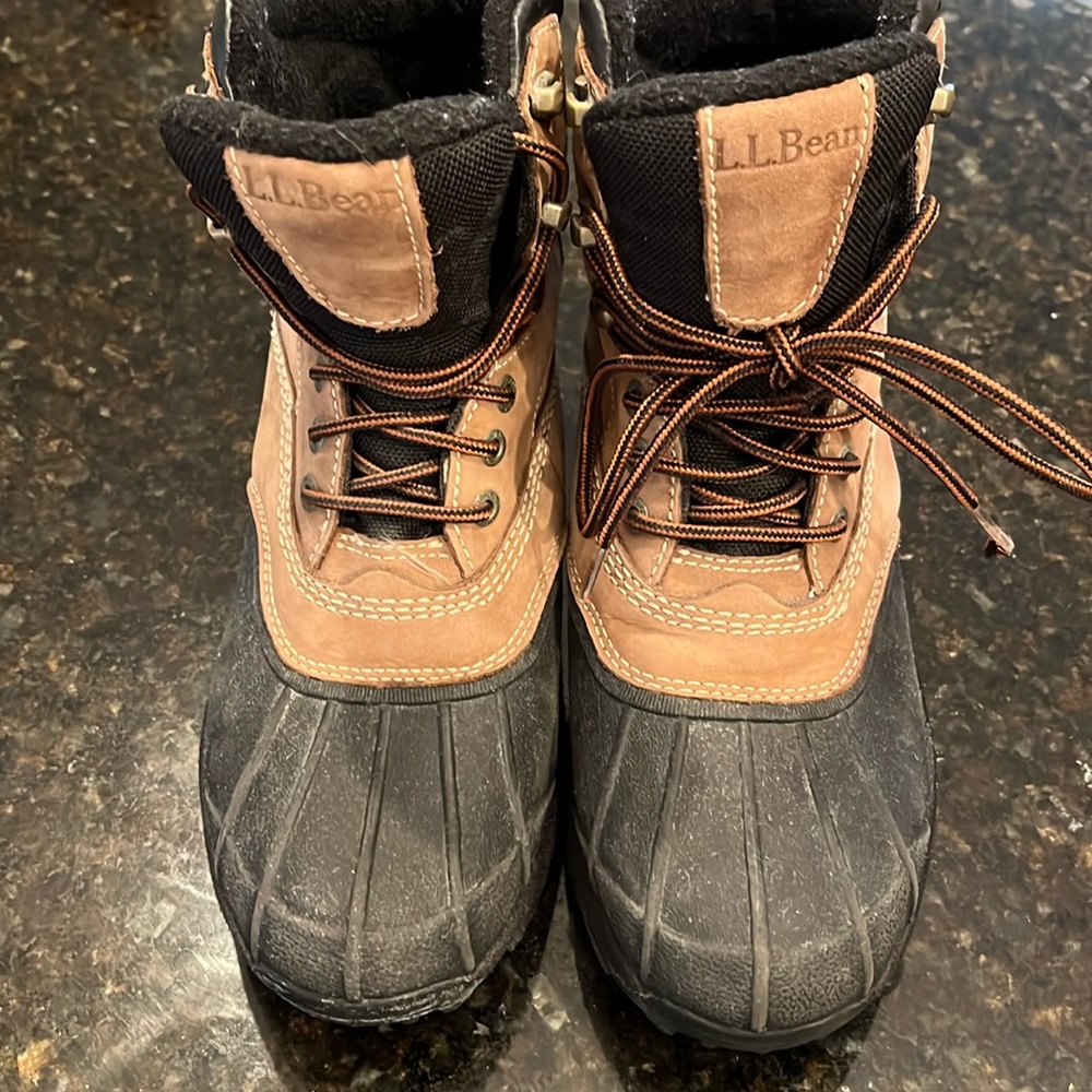 LL Bean classic lace up boot